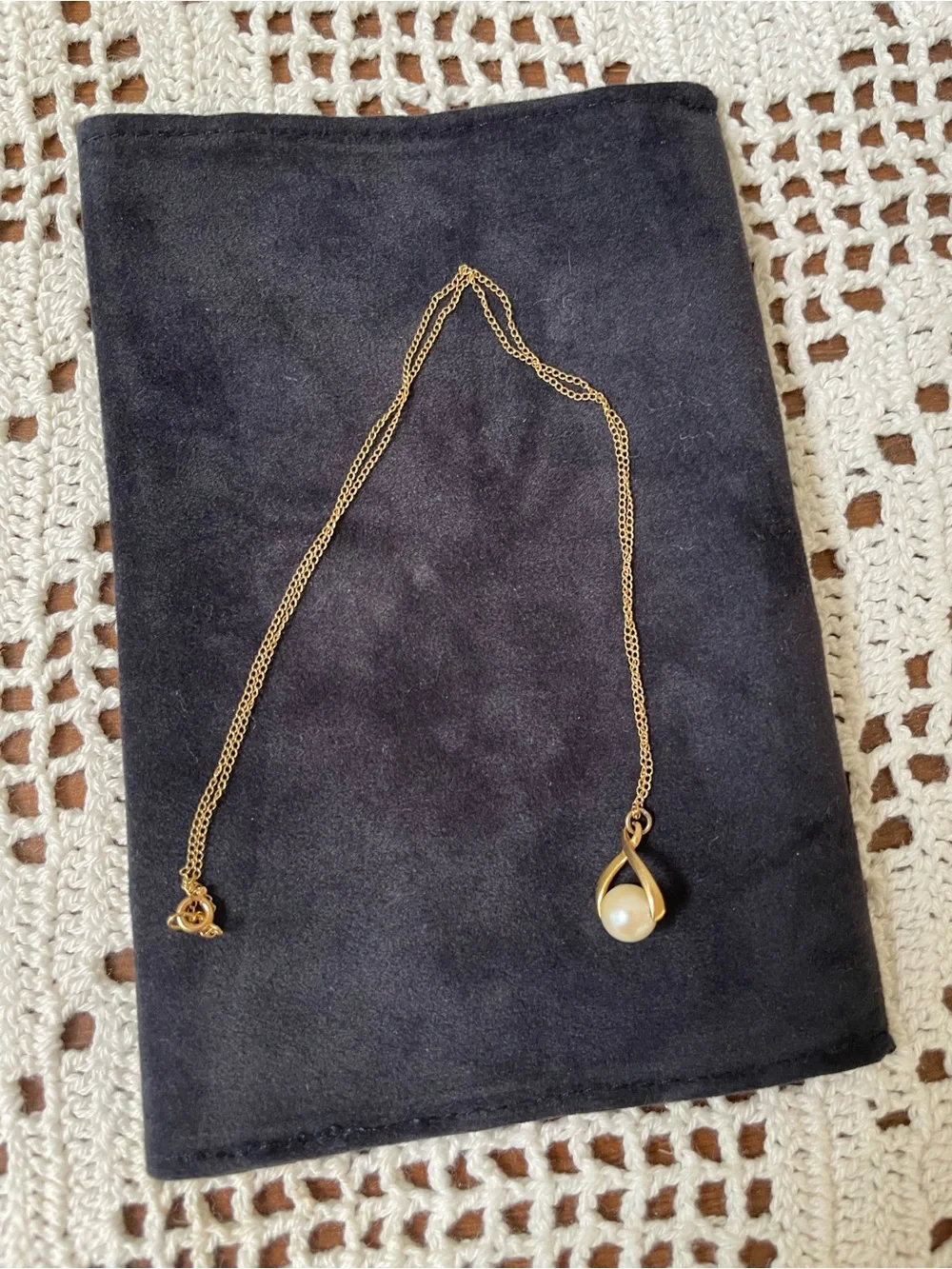 Vintage 14K Yellow Gold Teardrop Pearl Pendant Necklace 15